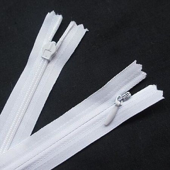 Молния Gamma G013P 18 см сатин №101 Распродажа